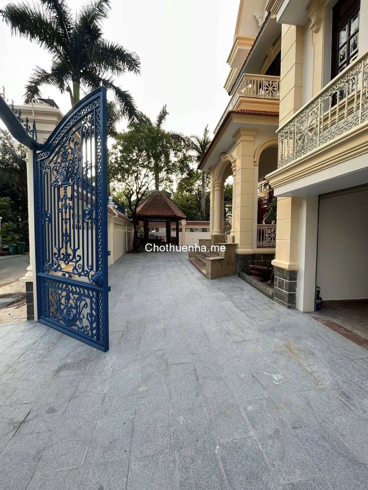 Cho Thuê Villa Nguyễn Văn Hưởng - Sân Rộng - Khu Kim Sơn Thảo Điền - 1 trệt 2 lầu - 9pn - 8wc