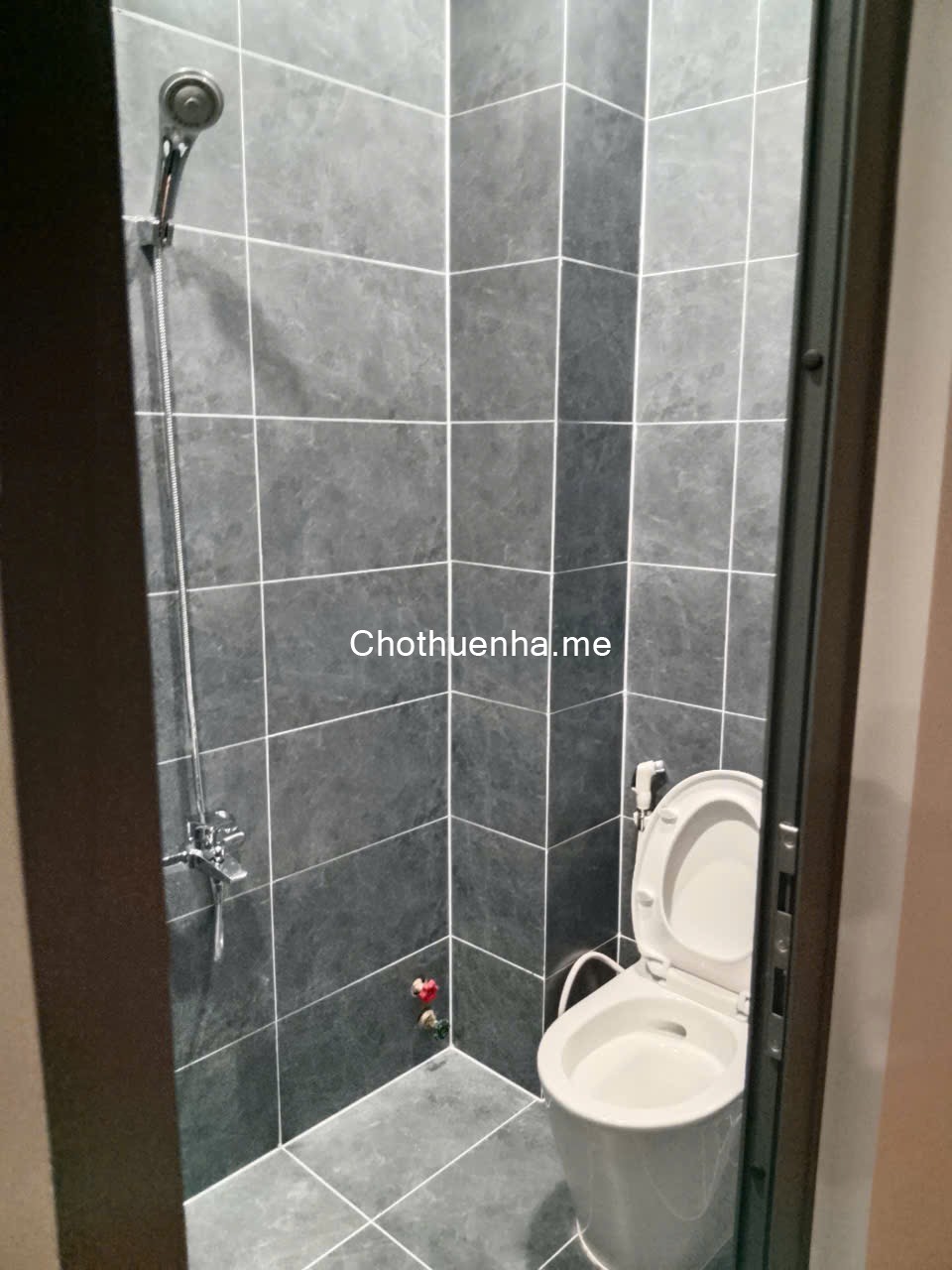 Nhà nguyên căn xây dựng mới 100% full nội thất 11tr/tháng