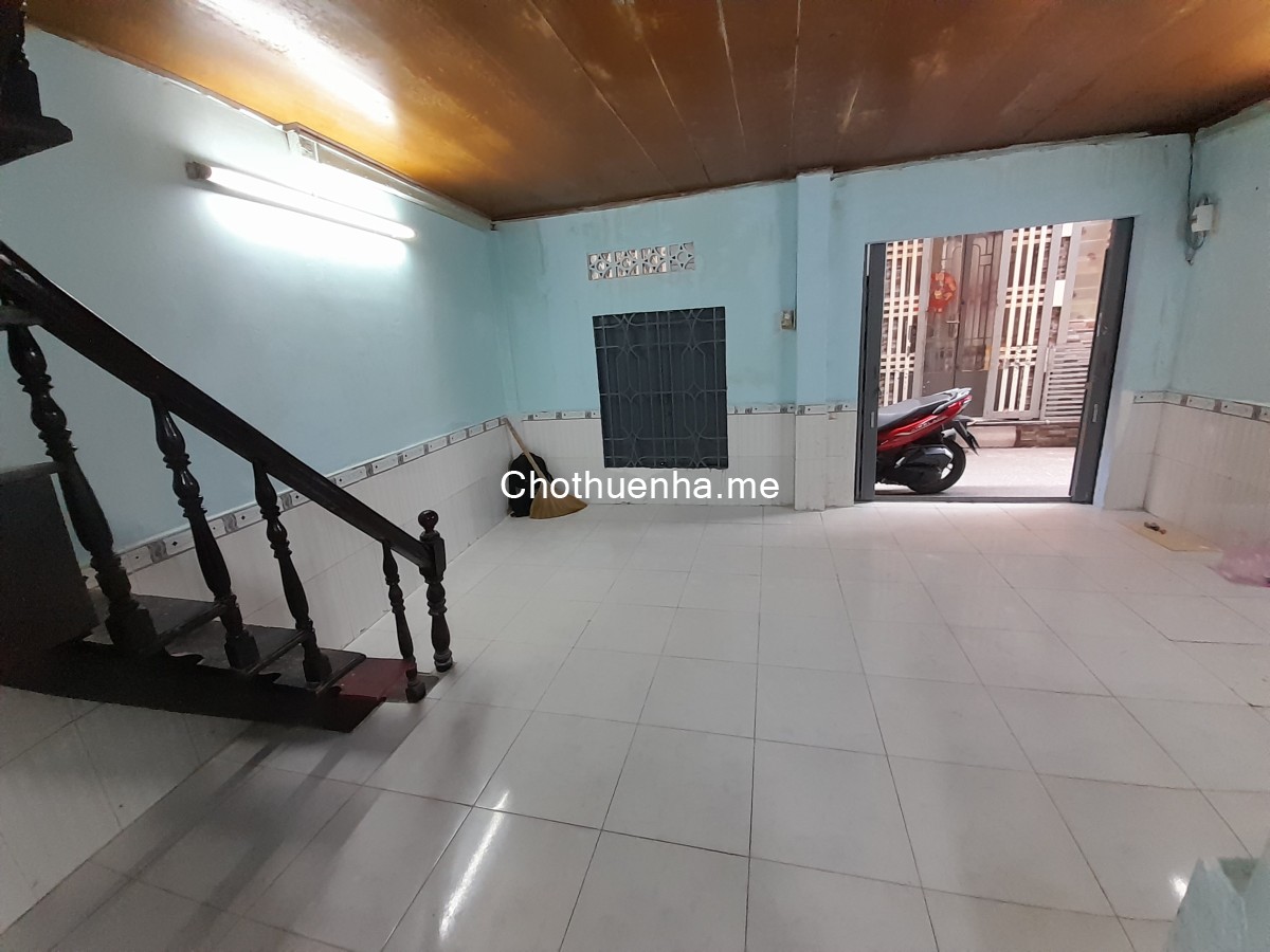 Cho thuê nhà quận 4 (hẽm 148 - 2 sẹc) diện tích 20 mét vuông (5 x 4)