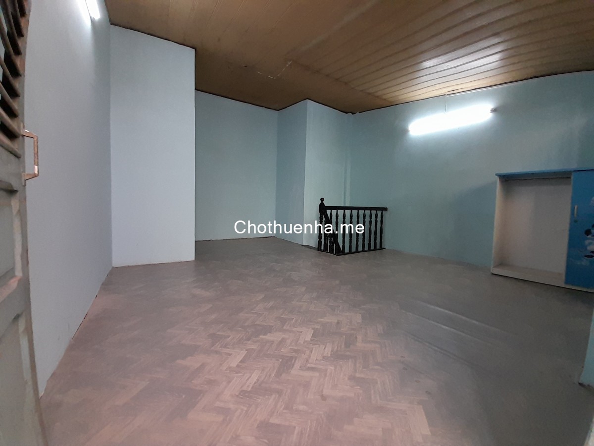 Cho thuê nhà quận 4 (hẽm 148 - 2 sẹc) diện tích 20 mét vuông (5 x 4)
