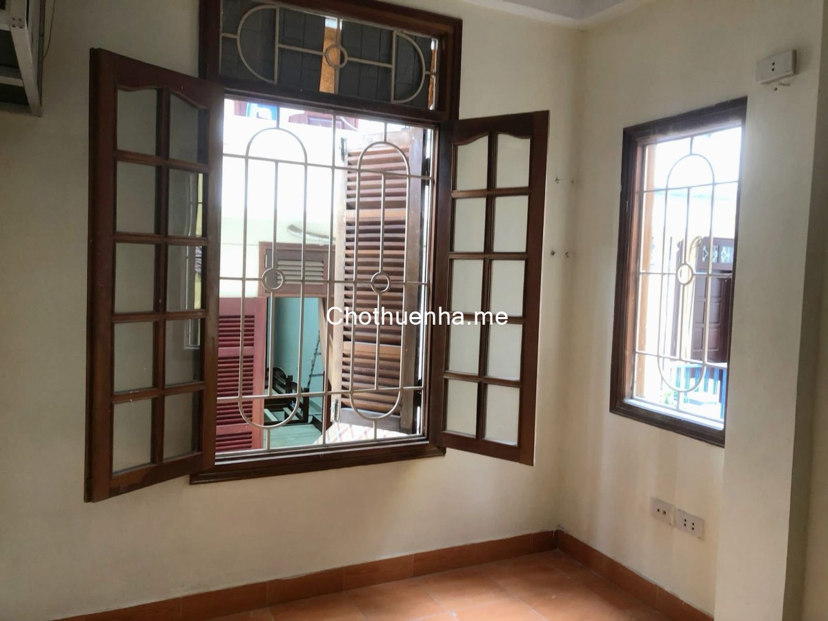 Cho thuê nhà riêng ngõ 7 Giang Văn Minh, Phường Giảng Võ, Ba Đình