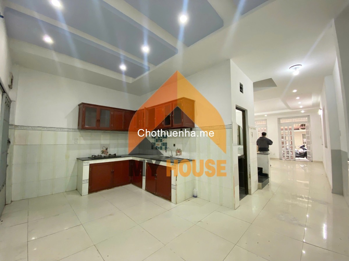 Ùi ôi, nhà gì mà rẻ quá, 20tr/4PN ngay Metro Q2