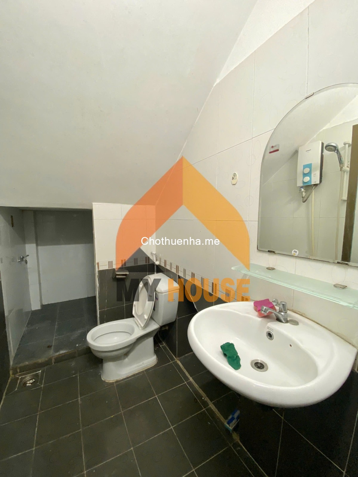 Ùi ôi, nhà gì mà rẻ quá, 20tr/4PN ngay Metro Q2