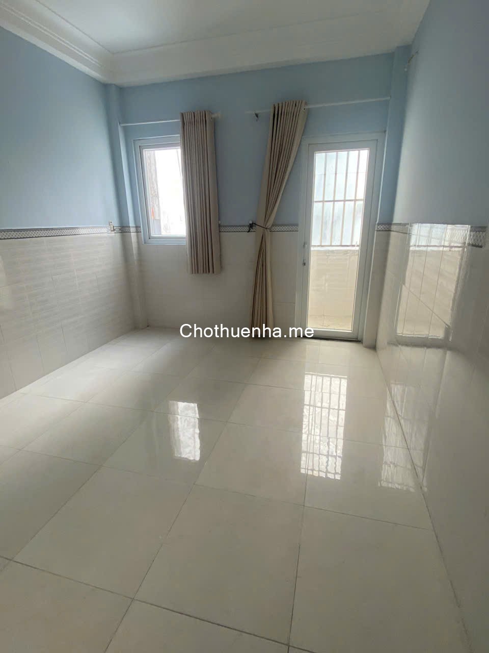 Cho thuê nhà mặt tiền đường số 51 tân Quy quận 7 dt 3,7x19m, 2 lầu