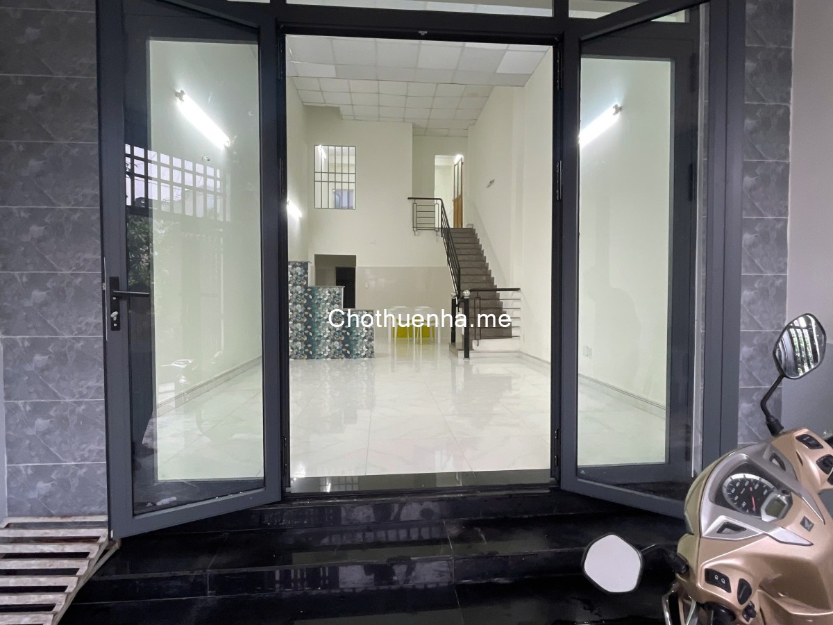 Cho thuê nhà nguyên căn 76m², có thể ở hoặc làm văn phòng, P. Hiệp Bình, TP.HCM.