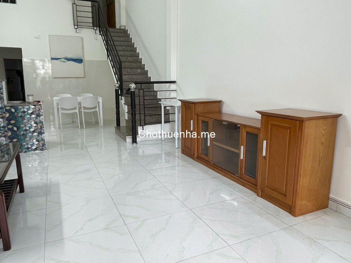Cho thuê nhà nguyên căn 76m², có thể ở hoặc làm văn phòng, P. Hiệp Bình, TP.HCM.