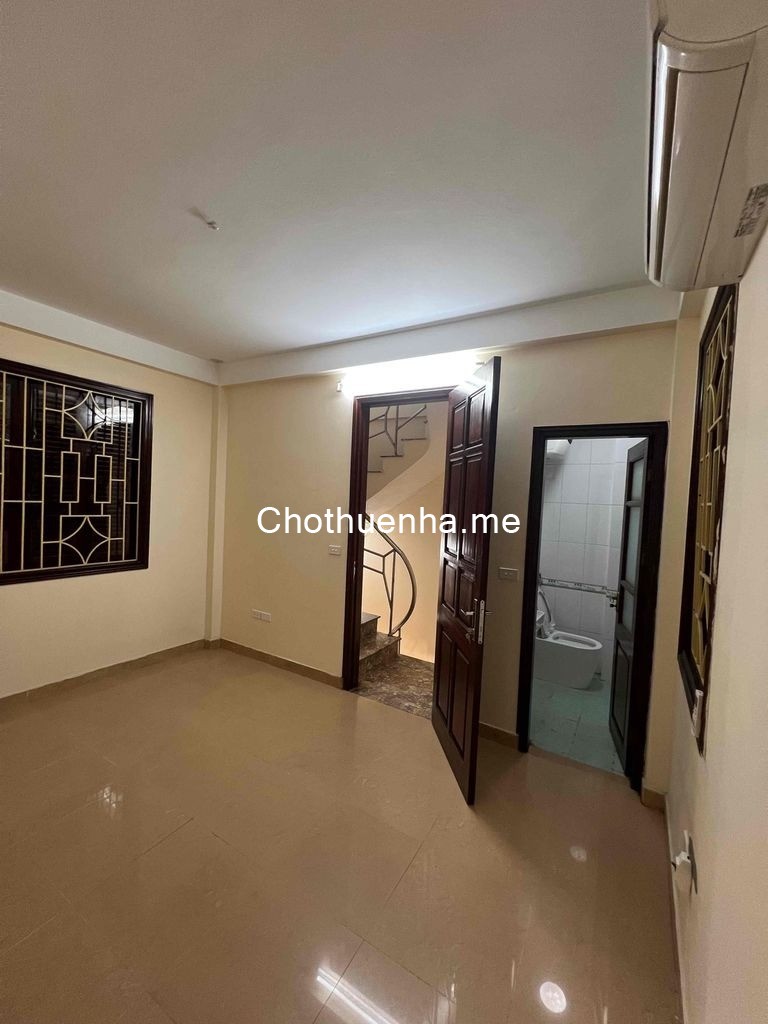 Cho thuê nhà nguyên căn tại ngõ 364 Phố Huế, 25m² x 5 tầng, 3PN, 3 WC, 12 Triệu