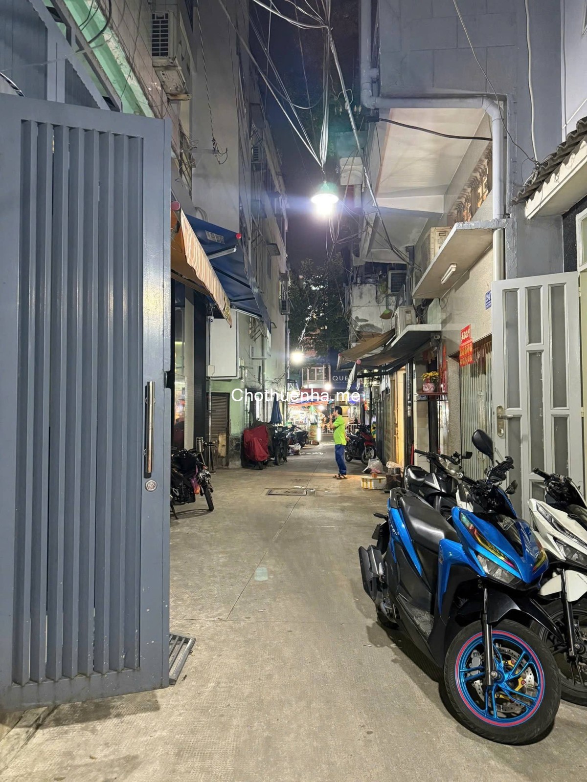 Cho thuê nhà Nguyễn Tri Phương - Q10 - trệt 2 lầu sân thượng - 3PN