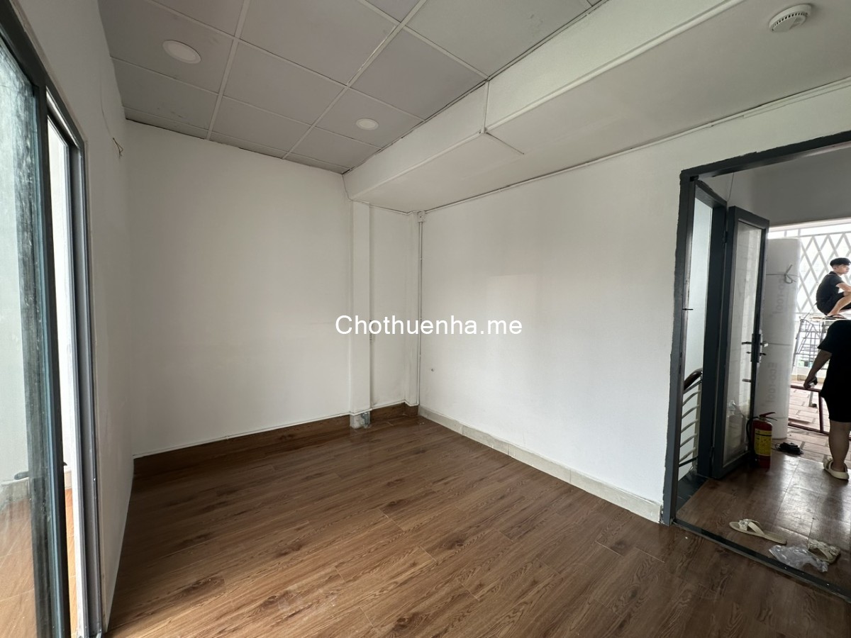 Pass nguyên sàn lầu 4 riêng tư như nhà nguyên căn – Ban công lớn – Lê Văn Sỹ, Q.3/Phú Nhuận