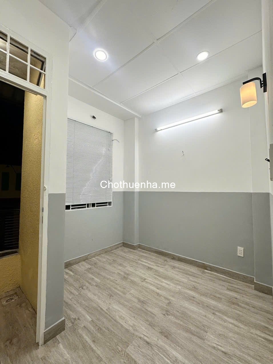 Cho thuê nhà nguyên căn hẻm 38 Nguyễn Văn Trỗi 3 phòng, thích hợp để ở, làm việc online