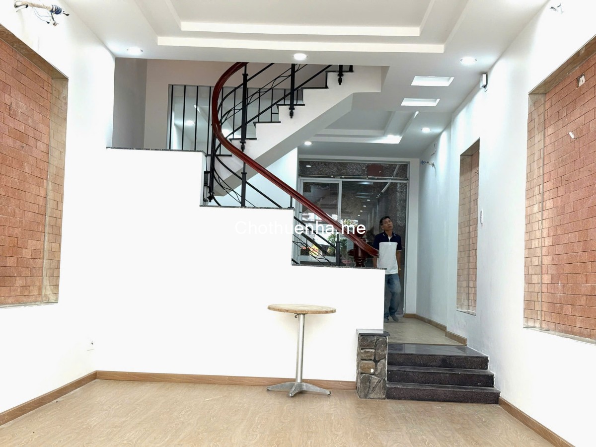 Chỉ 21tr, Cho thuê nhà MT Khu Cao Lỗ - Đồng Diều Q8. (4x16) 4Tầng, 5PN Mới Đep, Nước nóng NLMT