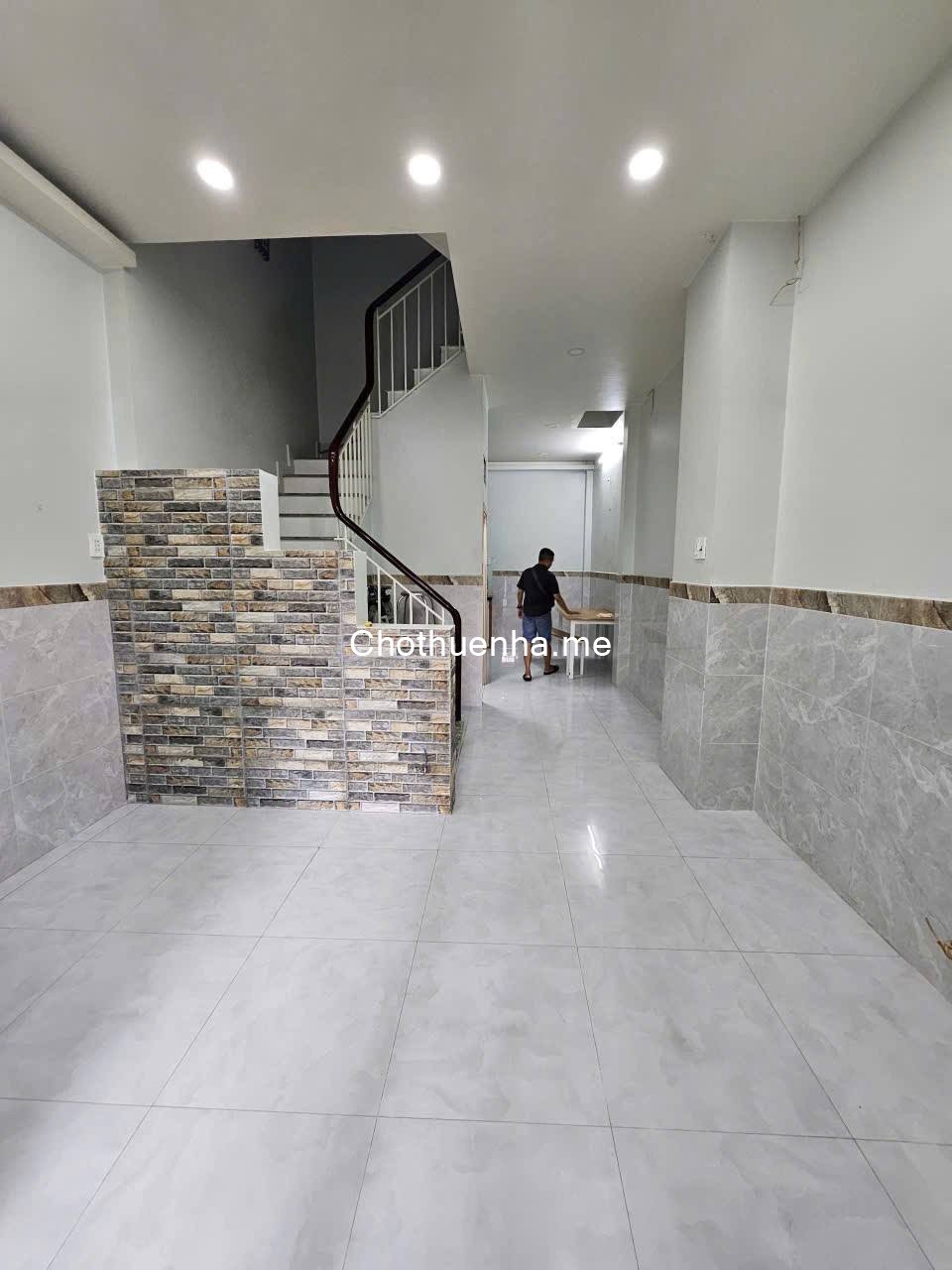 Cho thuê nhà Quận 6 – Hẻm xe hơi - 4m x 12m, kết cấu 2 lầu