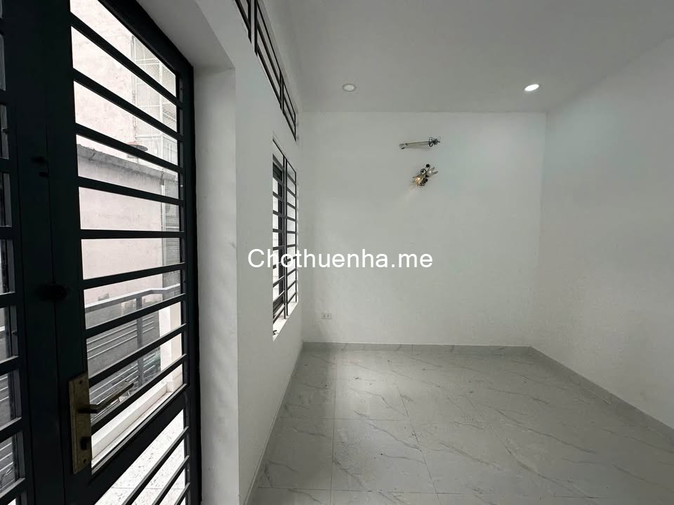 Cho thuê nhà Trần Quang Diệu – Quận 3, 1 trệt 2 lầu – 3 phòng ngủ | Giá 15tr/tháng