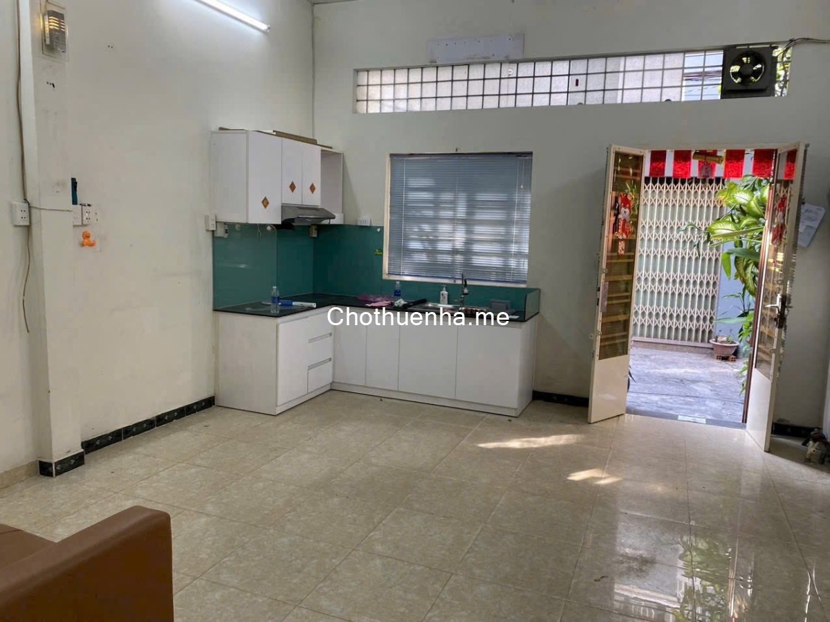 Nhà gần trung tâm 5 × 6 | Trệt + lầu – Giá chỉ 8.8 triệu/tháng!