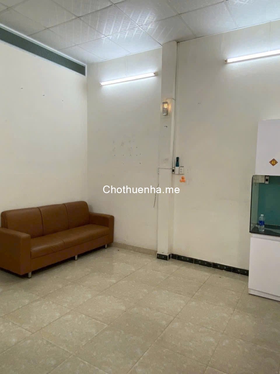 Nhà gần trung tâm 5 × 6 | Trệt + lầu – Giá chỉ 8.8 triệu/tháng!