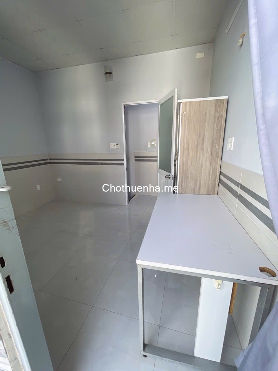 Cho thuê Nguyên căn nhà hẻm ba gác 64/ đường Nguyễn Khoái, Q.4