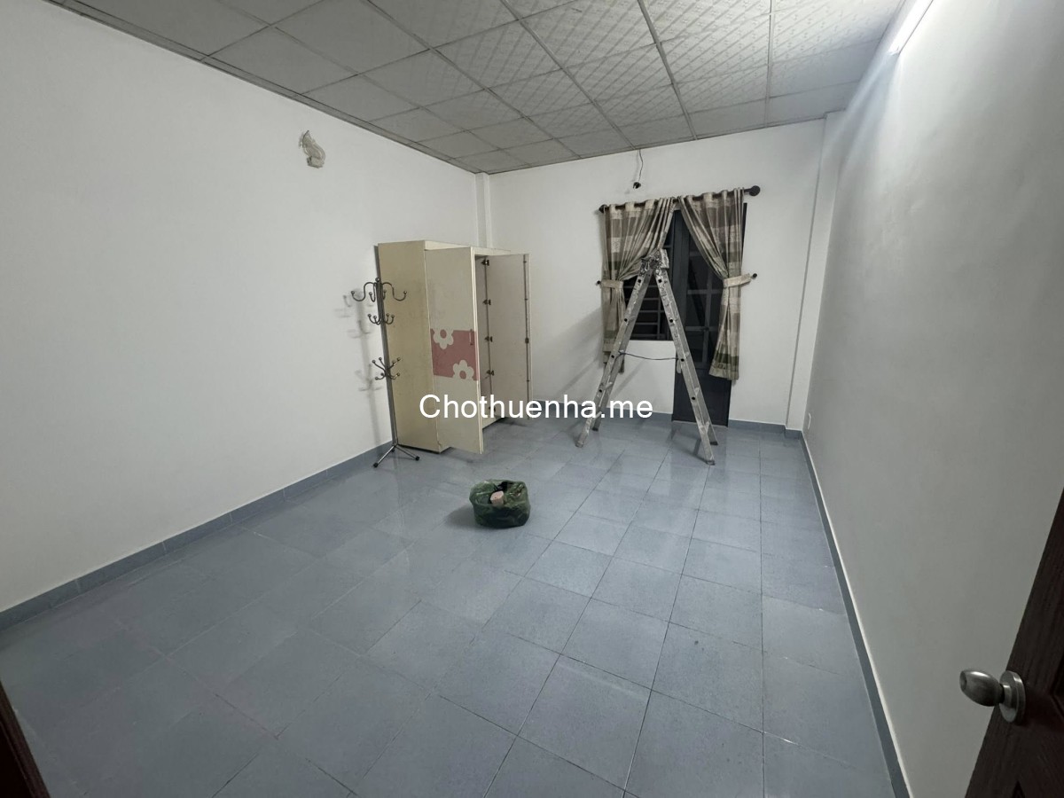 Nhà hẻm đường Phú Thuận Trệt + 2 lầu vừa vừa làm kinh doanh, văn phòng cty...