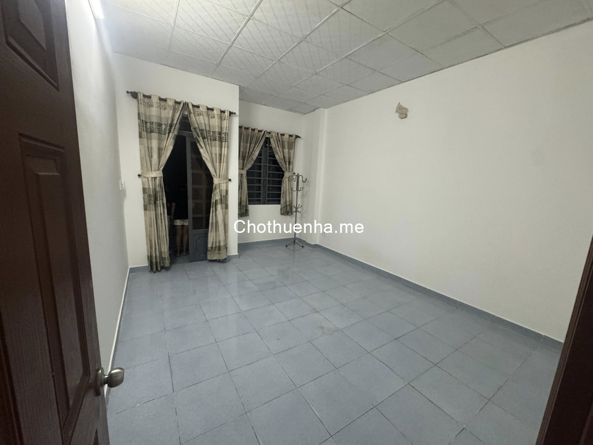 Nhà hẻm đường Phú Thuận Trệt + 2 lầu vừa vừa làm kinh doanh, văn phòng cty...