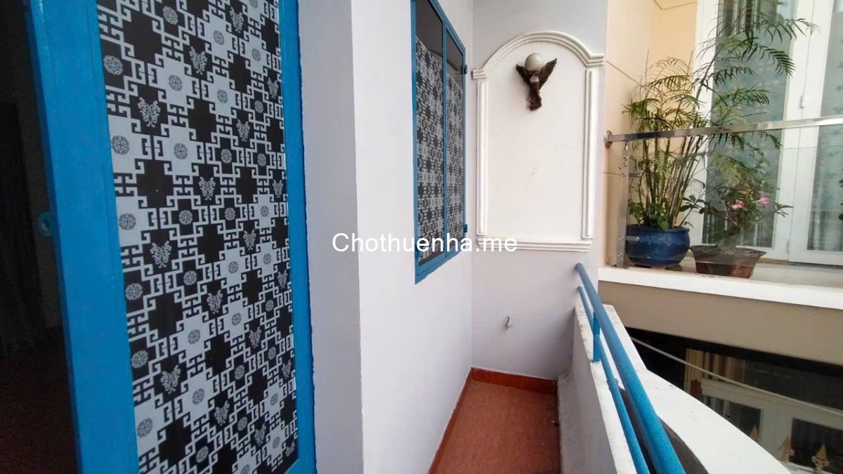 Nhà 3 tầng đúc BTCT, hẻm 1/, cách mặt tiền 50m - 7.2 triệu/tháng