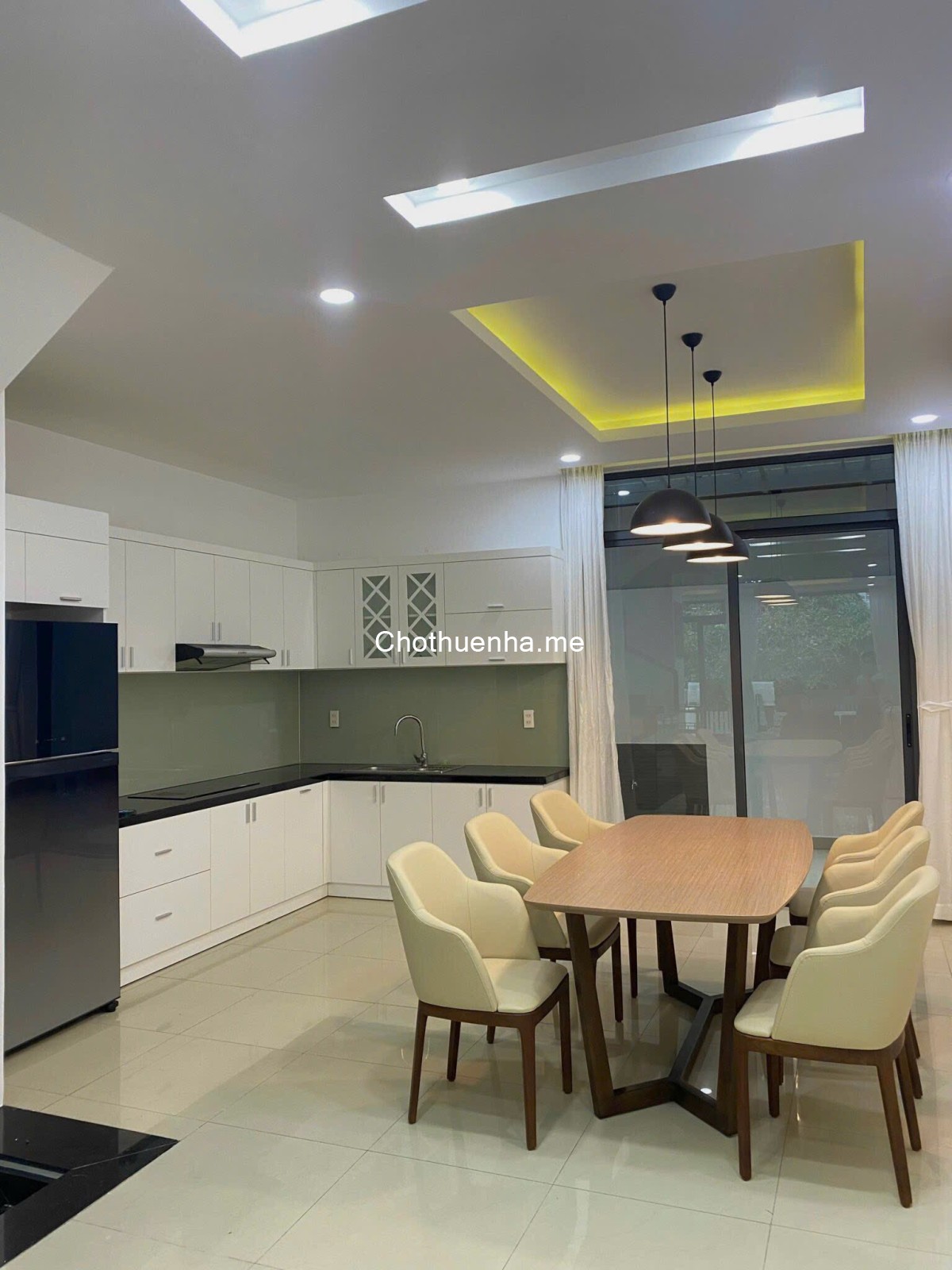 Cho thuê nhà Đường số 18, KDC Him Lam - hầm – trệt – 3 lầu, nội thất cơ bản