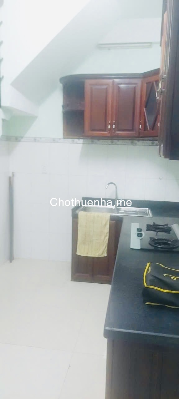 Nhà nguyên căn hẻm Cống Lỡ 4,5x14 2PN giá 8,5tr/tháng