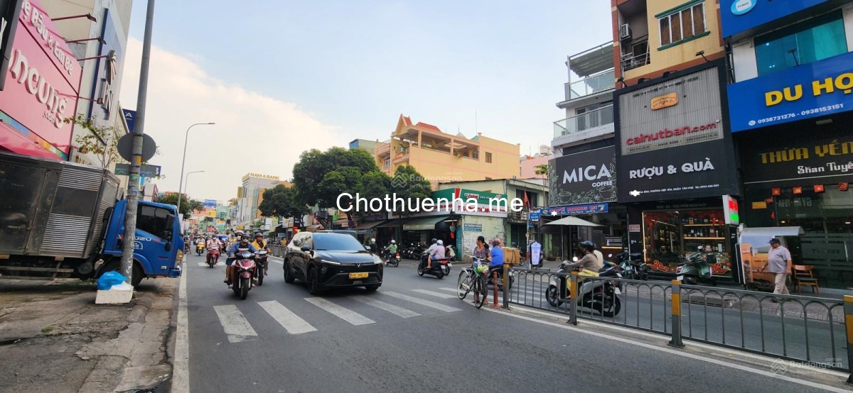 Cho thuê nhà Mặt Tiền Hòa Bình q.Tân Phú 120m²- NGANG 10M - 28Triệu - GẦN CHỢ