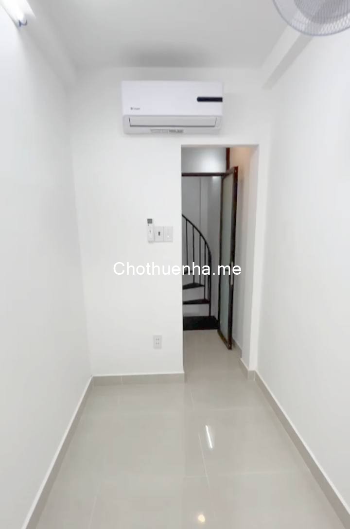 Quận 1 | Cho thuê nhà mới xây 100% – Full nội thất