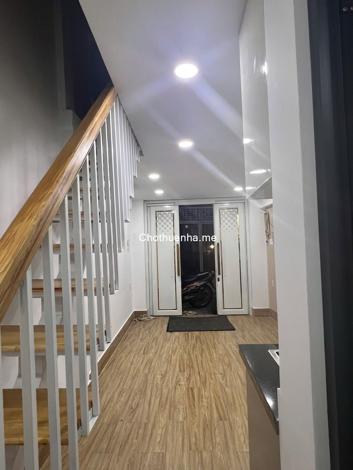 Cho thuê nhà nguyên căn 1 trệt 1 lầu suốt – 1WC - Trần Hưng Đạo, P. Cầu Kho, Quận 1