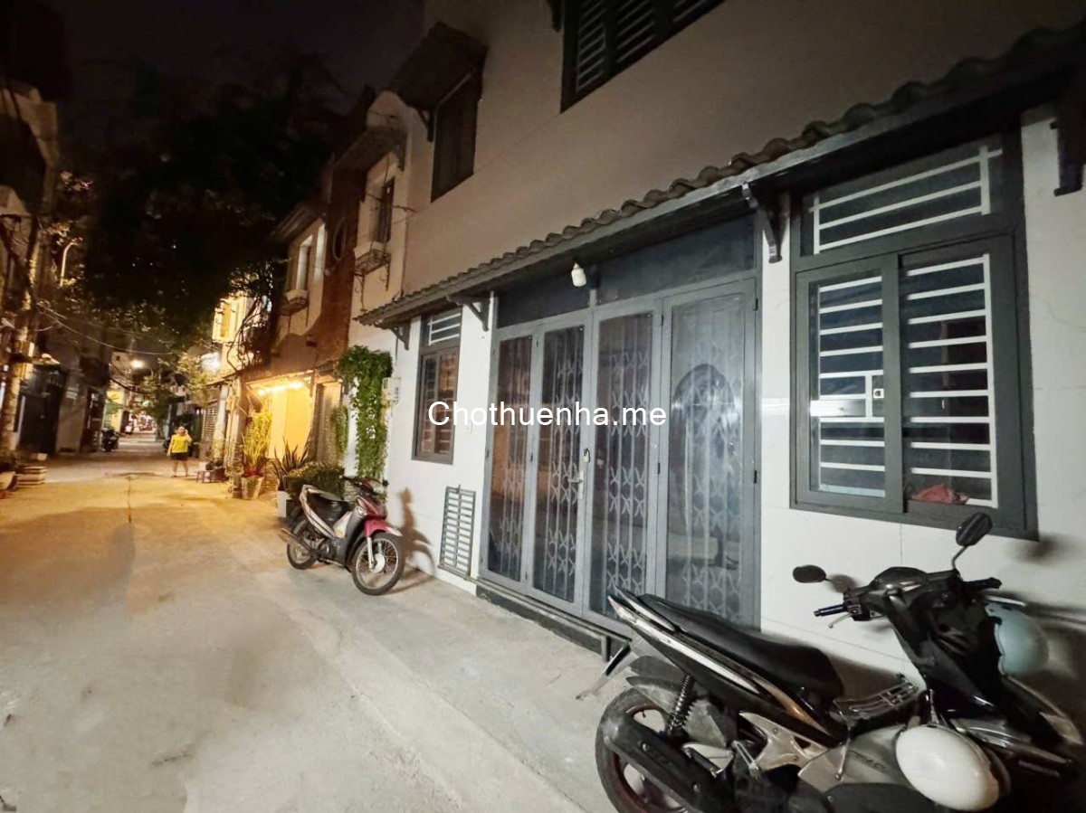 Cho thuê nhà nguyên căn hẻm cụt – Thích Quảng Đức - 3,5×8m, kết cấu 1 trệt 2 lầu