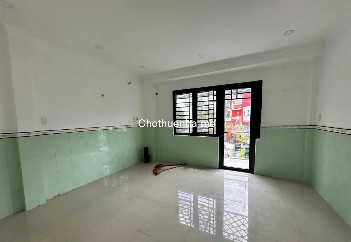 Cho thuê nhà 2 lầu mặt tiền kinh doanh – Nguyễn Văn Đậu, Bình Thạnh