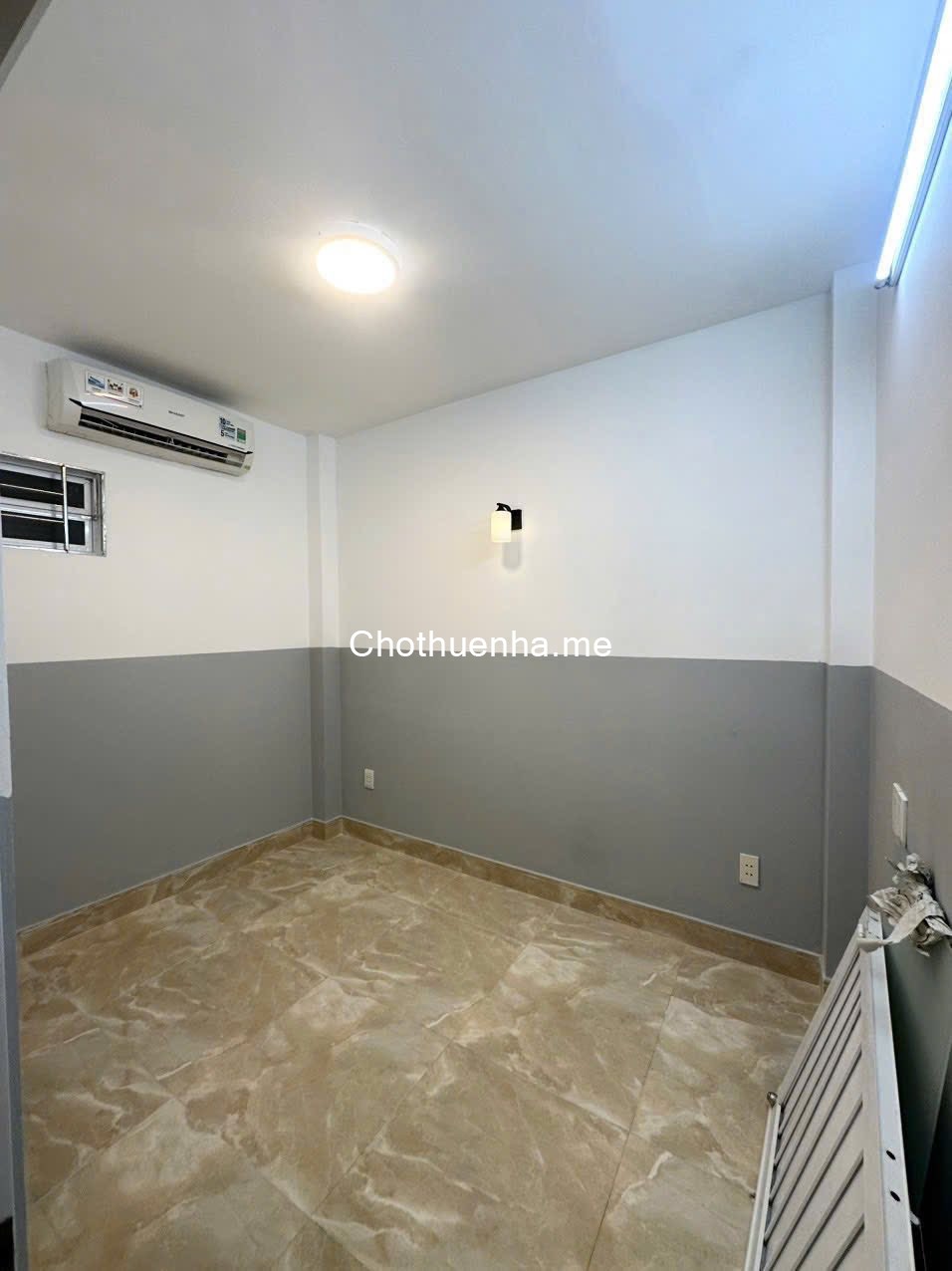 Nhà nguyên căn hẻm 38 Nguyễn Văn Trỗi 1 trệt + 2 lầu – nhà cao ráo, thoáng mát