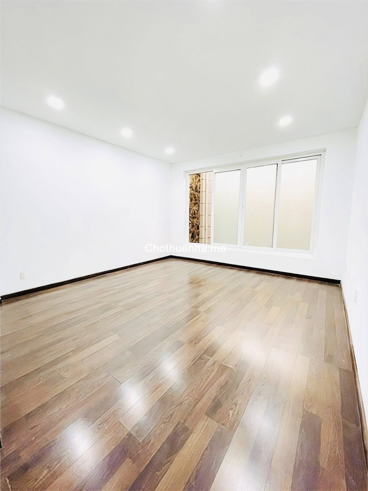 Cho thuê nhà mặt tiền đường Lam Sơn, Bình Thạnh, lửng, 2 Lầu, mặt tiền rộng, phù hợp kinh doanh