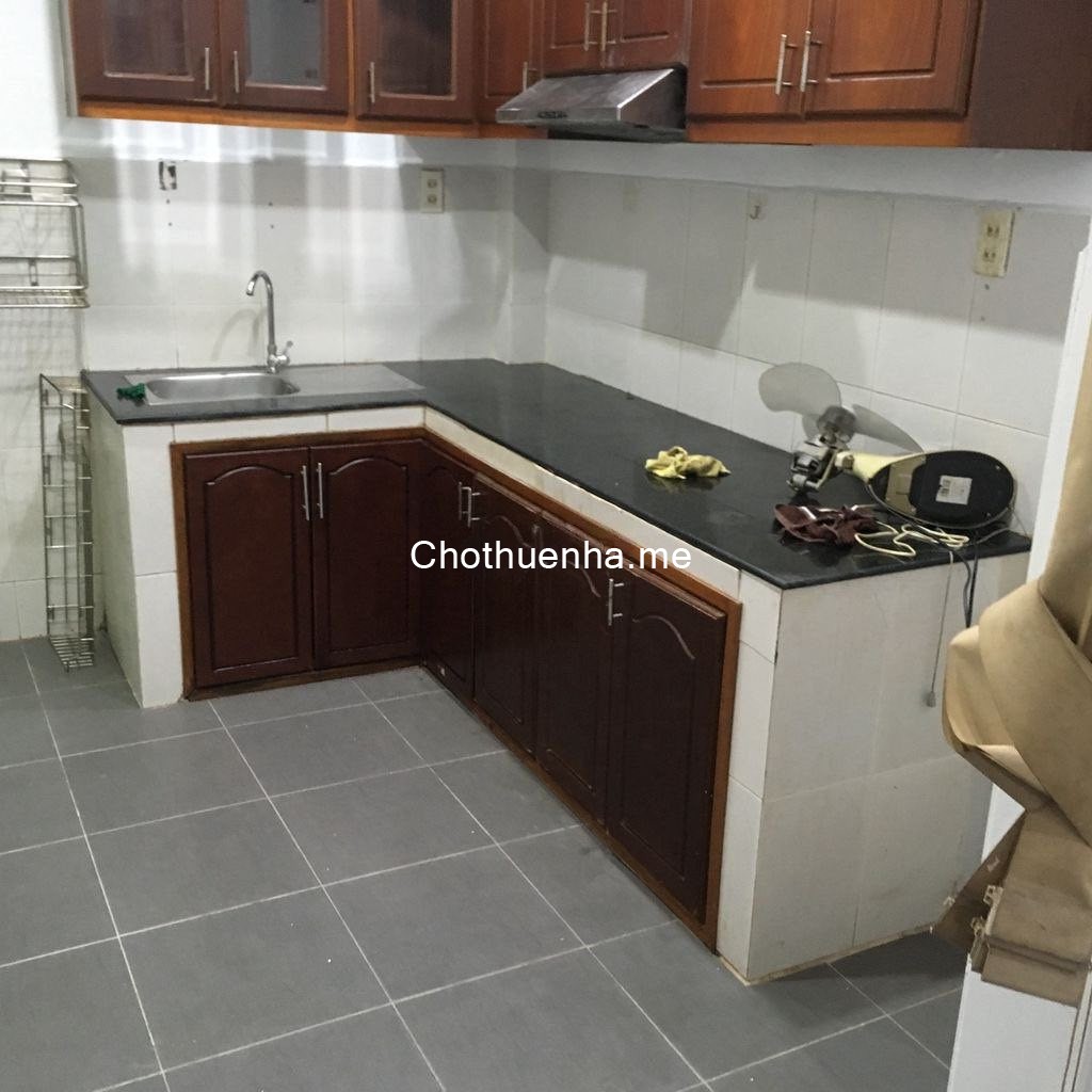 Cho thuê nhà nguyên căn hẻm xe hơi Nguyễn Đình Chiểu – P.4, Quận 3