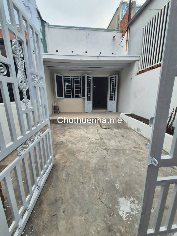 Cho thuê nhà nguyên căn trệt Bùi Minh Trức Q8, có sân trước 5m, vừa ở vừa kdoanh