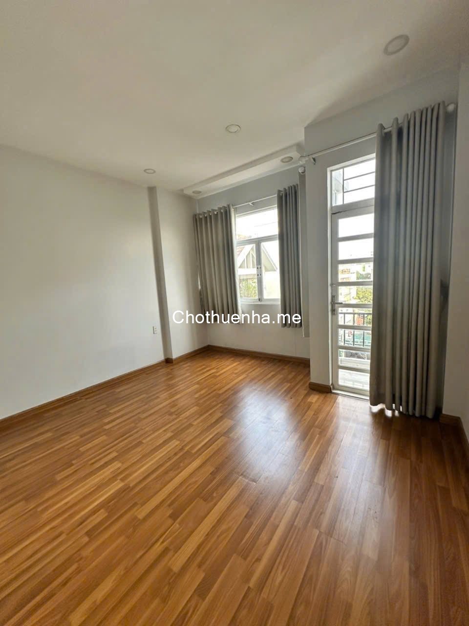 Nhà nguyên căn cho thuê, hẻm thông 4m, đúc 1 trệt + 1 lầu