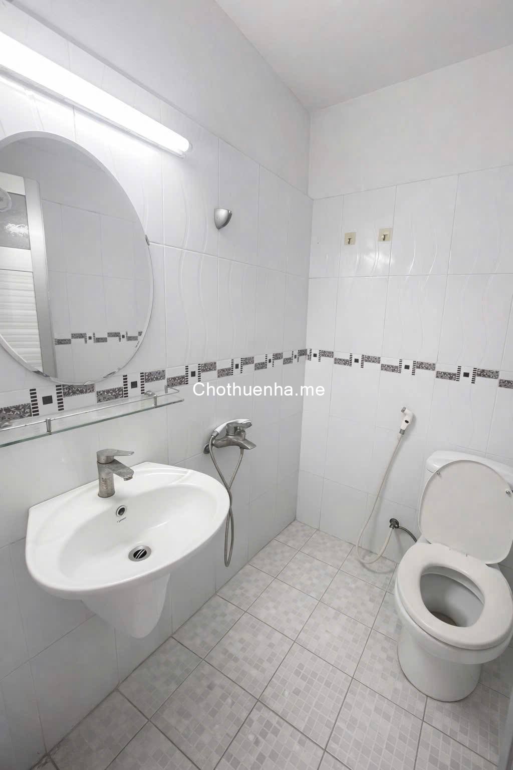 Nhà mặt tiền hẻm 276 Tân Hòa Đông, 2 lầu, 4PN 4WC, đường rộng 10m2, kinh doanh tốt