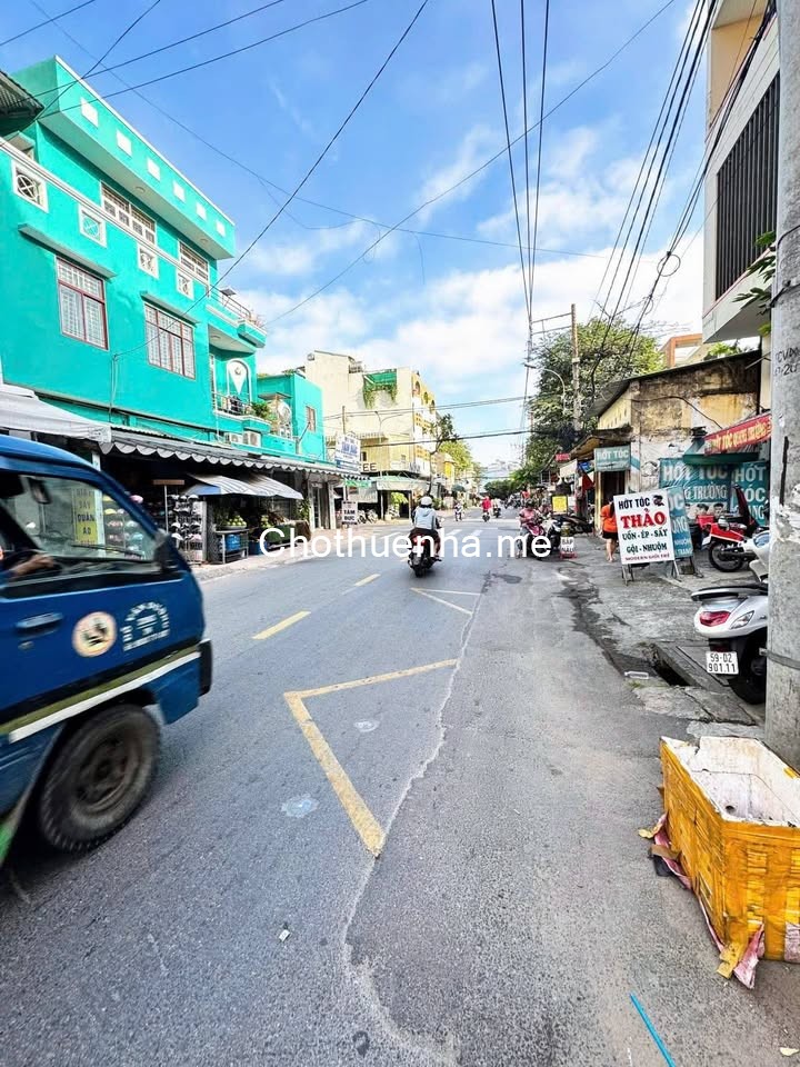 Cho thuê nhà mặt tiền đường Lê Khôi 1 trệt + 2 lầu, 12 triệu/tháng