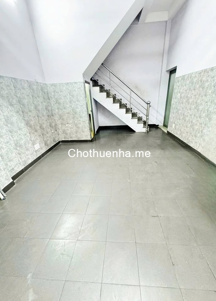 Cho thuê nhà mặt tiền đường Lê Khôi 1 trệt + 2 lầu, 12 triệu/tháng