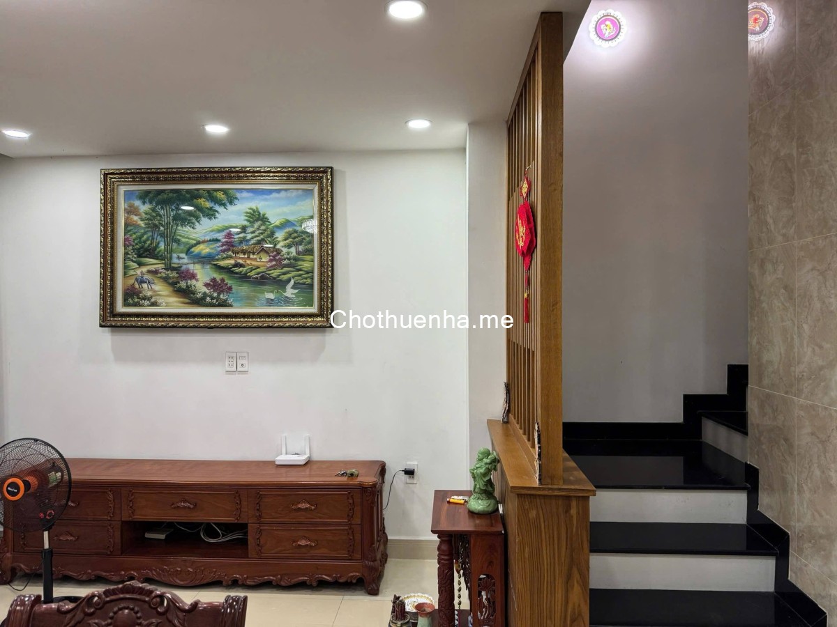 Cho thuê nhà khu ven sông mát mẻ, gần Gigamall, Phạm Văn Đồng