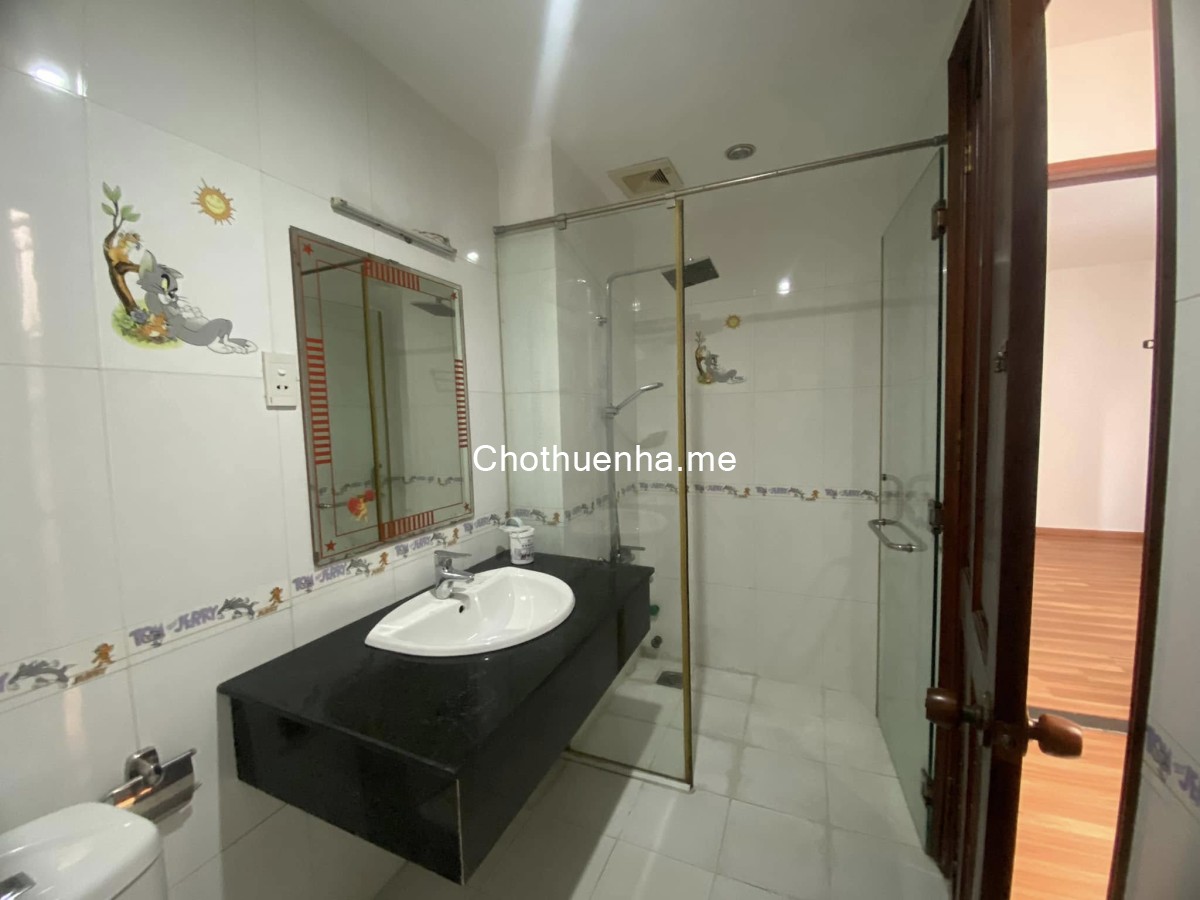 Cho thuê nhà nguyên Căn Thảo Điền – 5PN – Đường Xe Hơi – 35tr/th