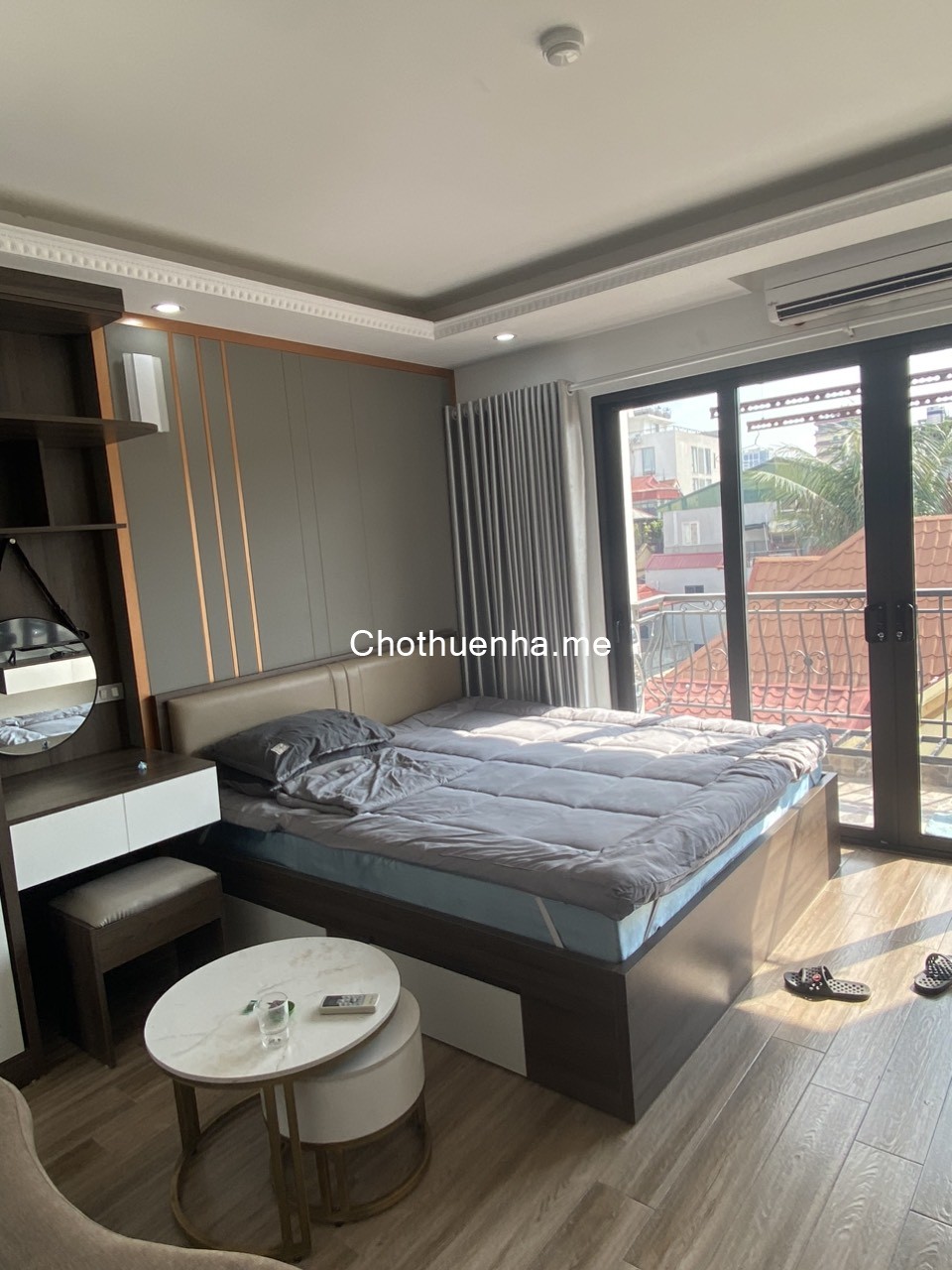 Cho thuê Căn hộ Apartment tại Ngõ 193 Phố Trích Sài, Tây Hồ. Ban công rộng thoáng. Chỉ 7tr