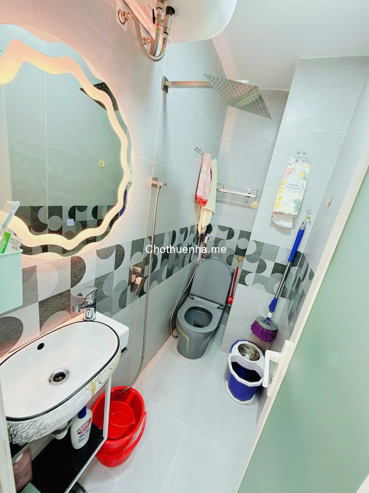 [12Triệu] Cho Thuê MB (6X30) Âu Dương Lân Q8. Full Nội Thất, 1PN Mới