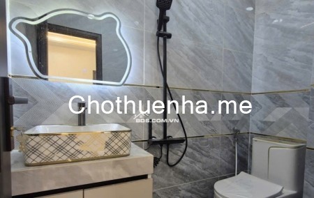 Chính chủ cho thuê nhà phố, đầy đủ nội thất cao cấp. Vị trí đắc địa trung tâm quận Bình Tân