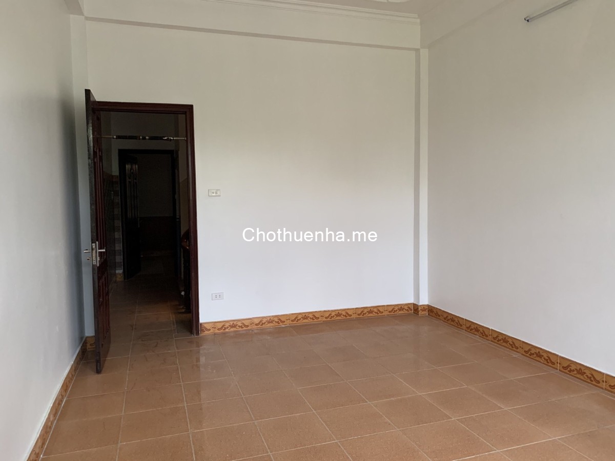 Cho thuê nhà phố Nguyễn Hữu Thọ, Linh Đàm, Hà Nội