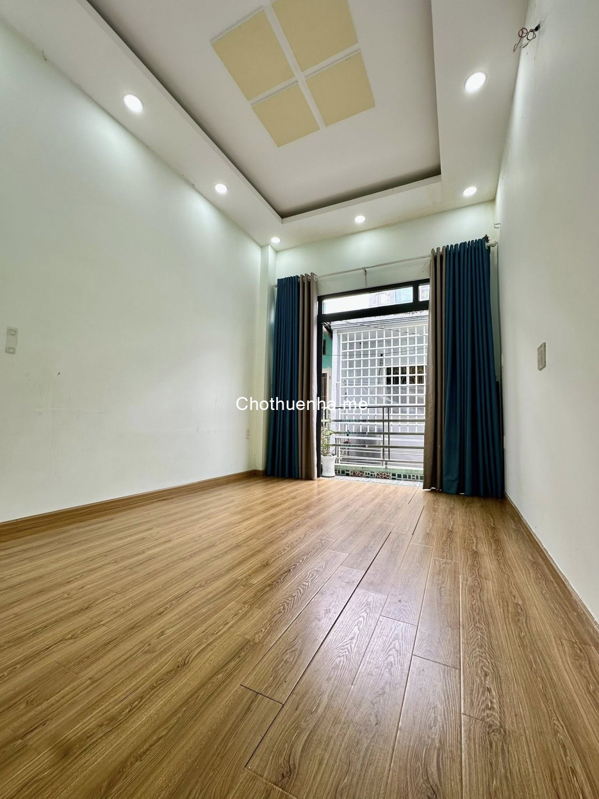 Cho thuê nhà nguyên căn 1 trệt + 1 lầu, 2 phòng ngủ – 2 wc, nội thất cơ bản, Bình Thạnh