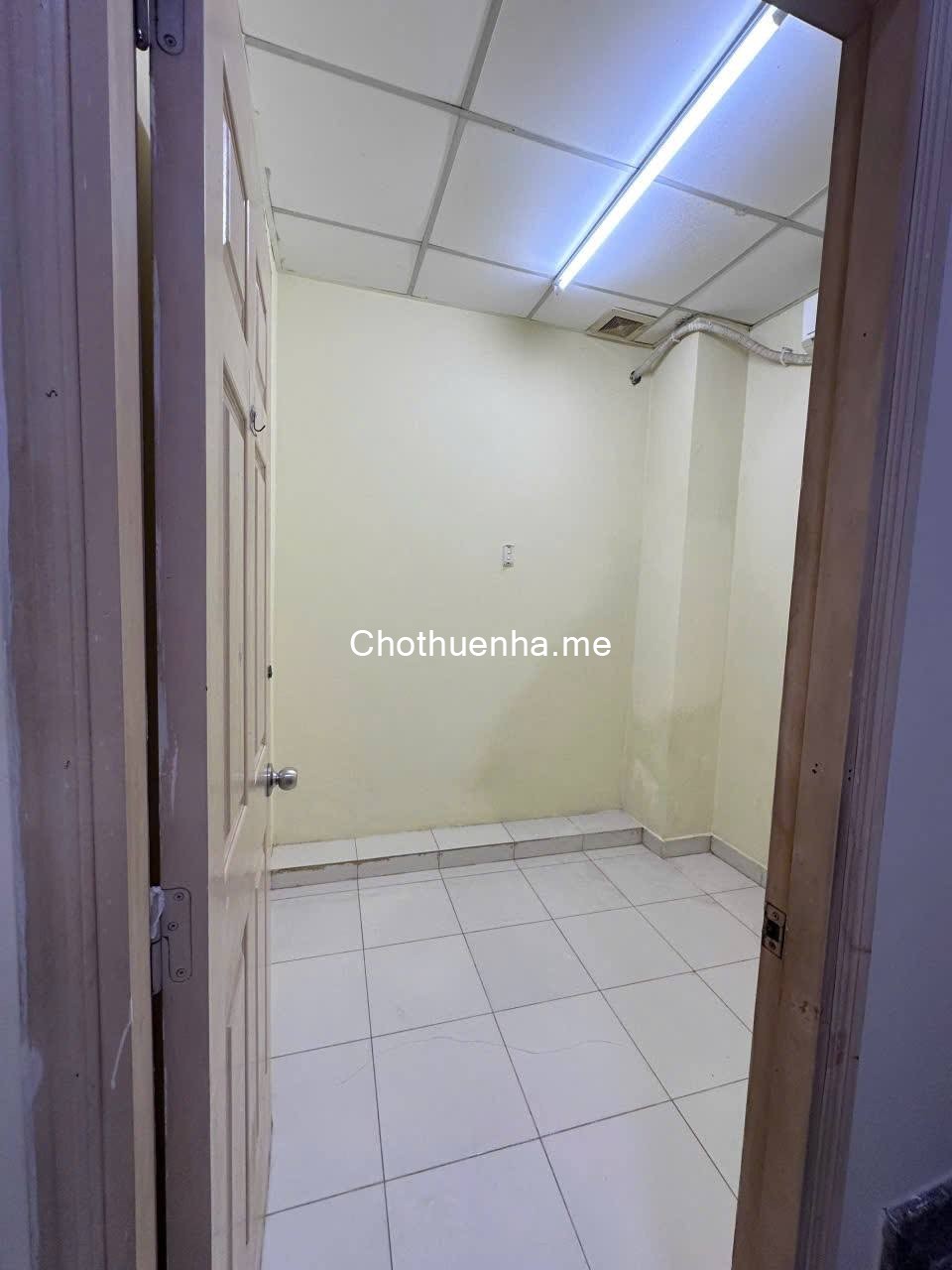 Cho thuê nhà Mới Sơn sửa, hẻm 153 Nguyễn Thị Minh Khai, P. Phạm Ngũ Lão, Quận 1