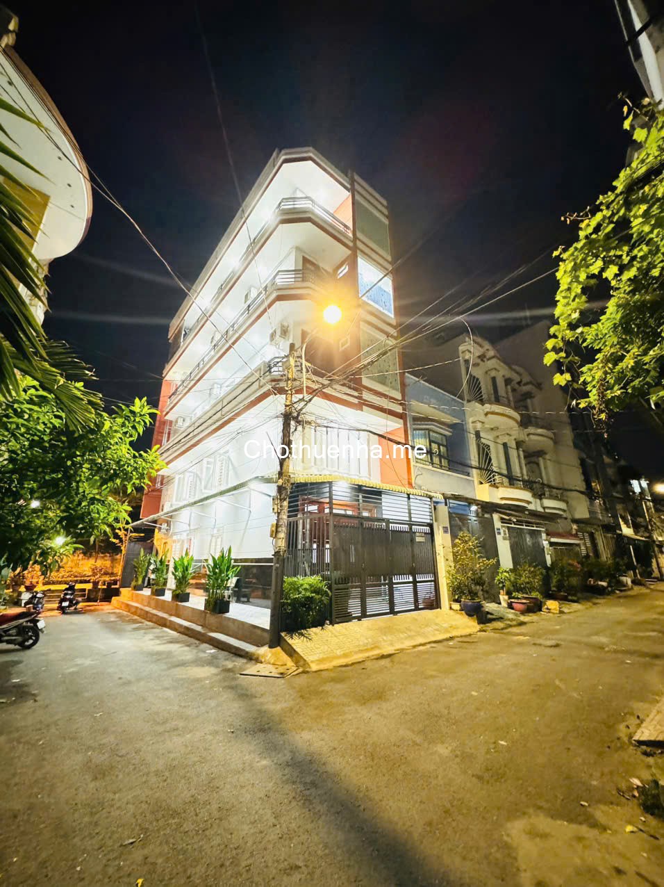 Cho Thuê Nguyên Căn Mặt Tiền LÊ VĂN SỸ Quận 3.