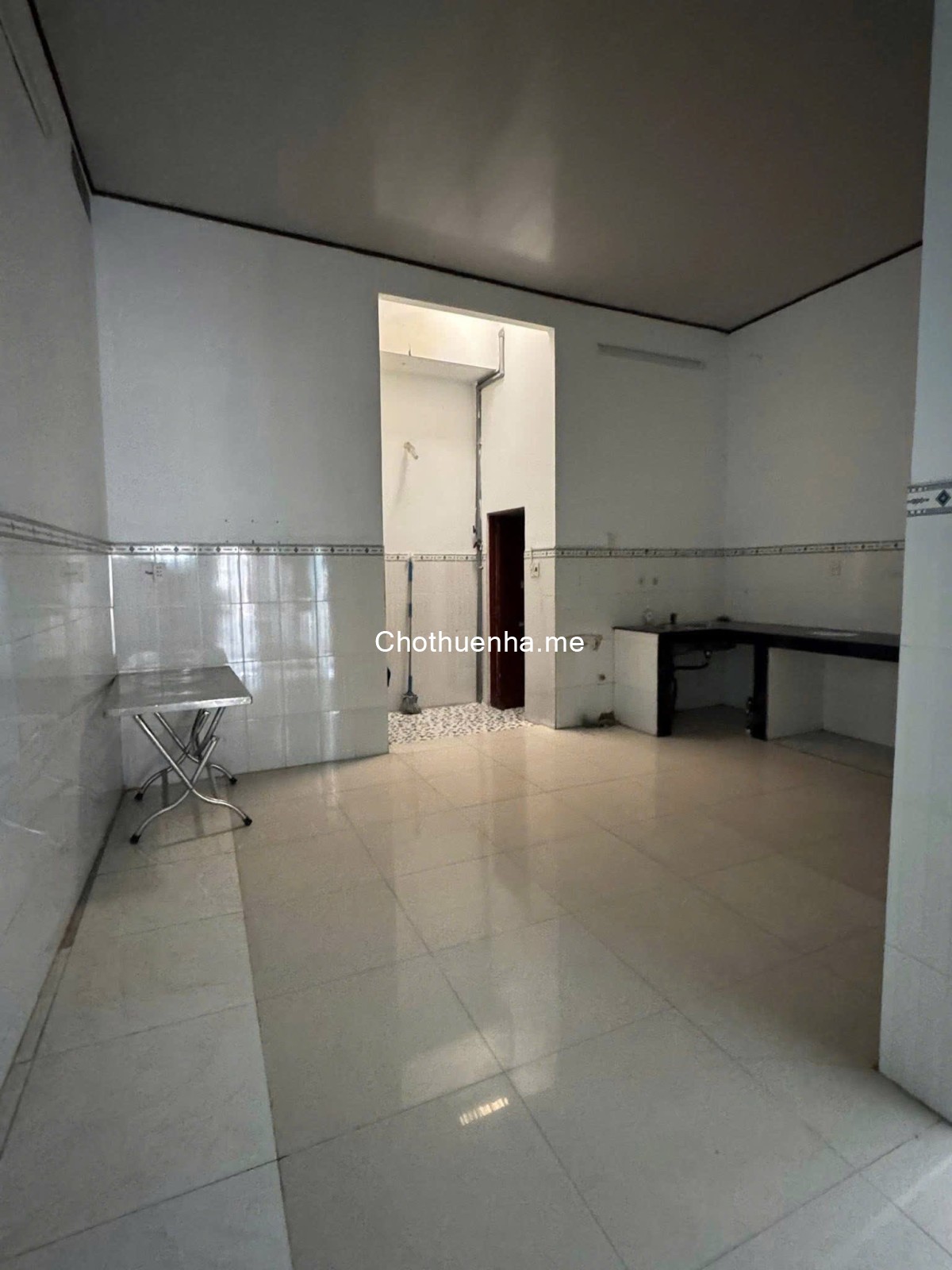 Cho thuê nhà hẻm 30/4, P. Phú Lợi, trung tâm Thủ Dầu Một, nhà rộng 2PN thoáng