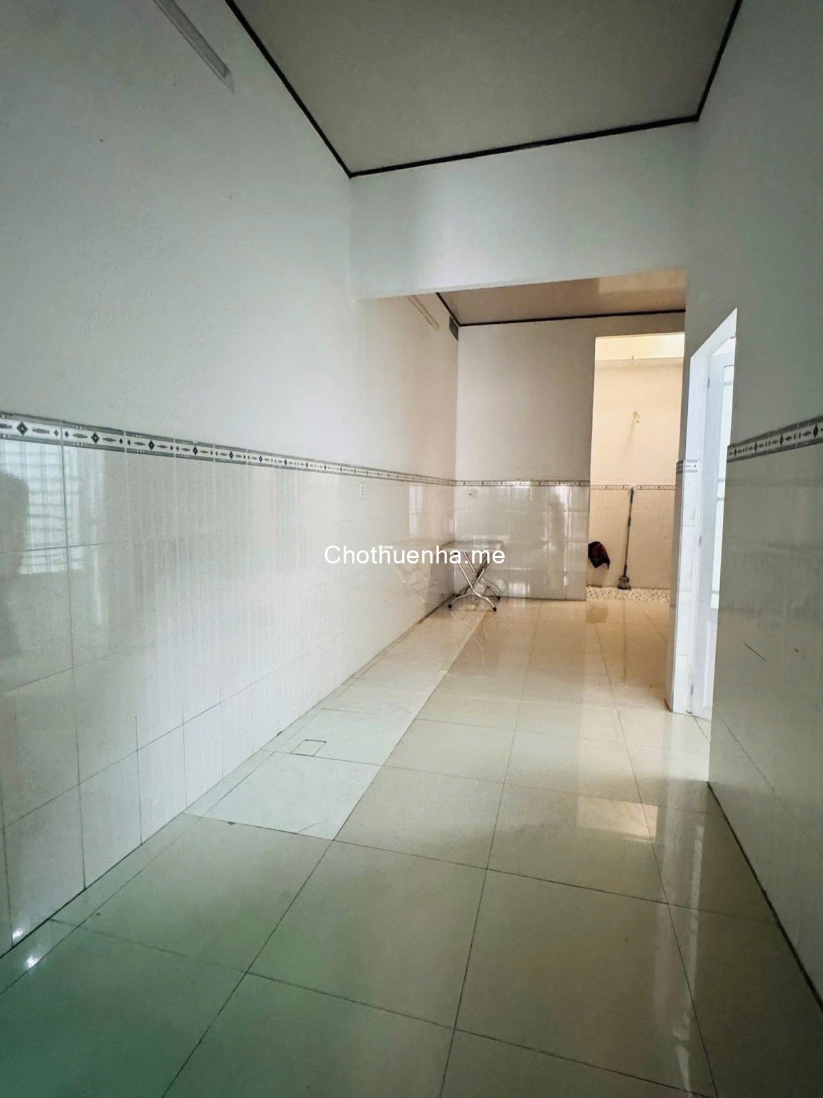 Cho thuê nhà hẻm 30/4, P. Phú Lợi, trung tâm Thủ Dầu Một, nhà rộng 2PN thoáng