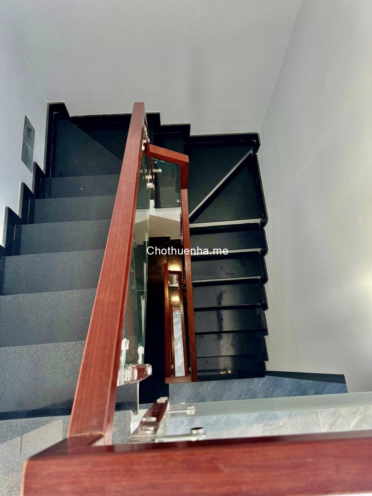 Cho Thuê Nhà Nguyên Căn MT (Thụt) Nguyễn Kiệm – Phường 9 – Phú Nhuận